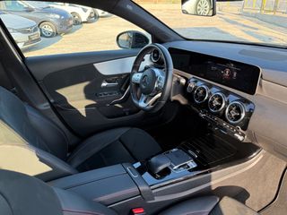 Mercedes-Benz A 250 2020 Limousine 250e AMG Line-thumb-8