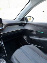 Peugeot 208 2022 1.2 PURETECH 100 ALLURE PACK-thumb-19