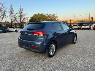 Kia Rio 2019-thumb-6