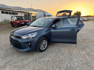 Kia Rio 2019-thumb-7