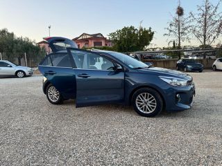Kia Rio 2019-thumb-9