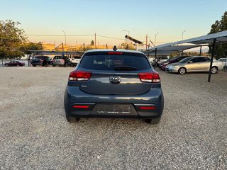 Kia Rio 2019-thumb-10