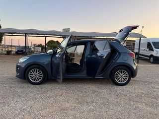 Kia Rio 2019-thumb-27