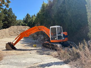 Εκσκαφέας Με Ερπύστριες Hitachi 1999 ex 135-thumb-2