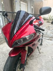 Yamaha YZF-R1 2004-thumb-1