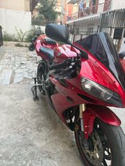 Yamaha YZF-R1 2004-thumb-3