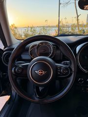 Mini Cooper D 2018 COOPER-D-thumb-8