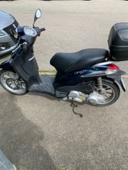 Piaggio Beverly 125 2015-thumb-1