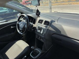 Volkswagen Polo 2015-thumb-21