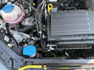 Volkswagen Polo 2015-thumb-28