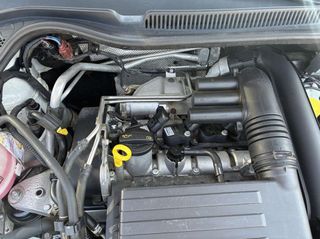 Volkswagen Polo 2015-thumb-27