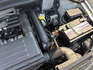 Volkswagen Polo 2015-thumb-29