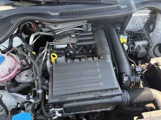 Volkswagen Polo 2015-thumb-33