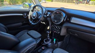Mini Cooper S 2018-thumb-14