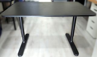 Γραφείο ευρύχωρο σε άριστη κατάσταση-thumb-2