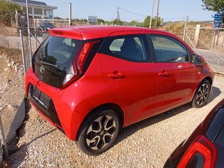 Toyota Aygo (X) 2018-thumb-4