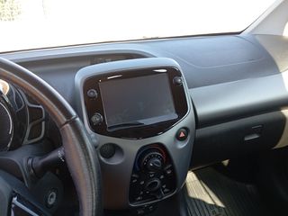 Toyota Aygo (X) 2018-thumb-5
