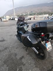 Honda Forza 750 2021-thumb-2
