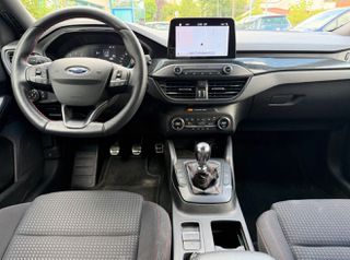 Ford Focus 2019 ST LINE | LED | CAMERA | NAVI | CLIMA-thumb-10