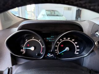 Ford Tourneo Courier 2017 5θέσιο “BOOK SERVİCE”-thumb-39