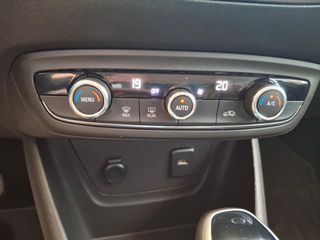 Opel Crossland 2022 Elegance 1.2lt Turbo, 130 hp Start & Stop AT6-thumb-12