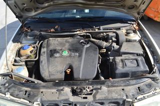 Ολόκληρο Αυτοκίνητο Skoda Octavia 4 1.6 Αρ.Κινητήρα AVU 2000-2004-thumb-4
