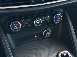 Alfa Romeo Stelvio 2022 Stelvio Veloce Q4 ελληνικής αντιπ/πέιας-thumb-35