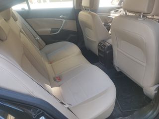 Opel Insignia 2009-thumb-1