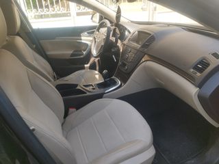 Opel Insignia 2009-thumb-4