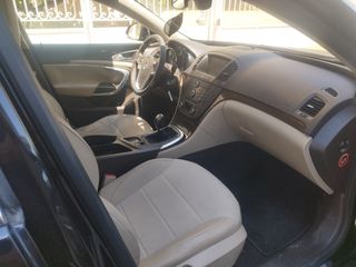 Opel Insignia 2009-thumb-2