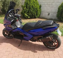 Gilera GP 800 2009 Επετειακό-thumb-3
