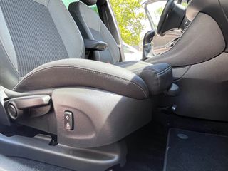 Opel Astra 2021 ULTIMATE SPORT 1.5D-thumb-28