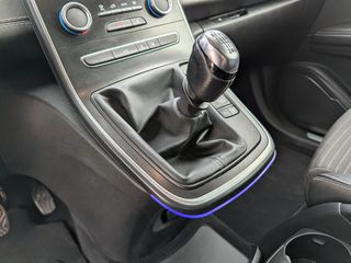 Renault Scenic 2017 1.6 130HP INITIALE PARIS EDITION FULL EXTRA-thumb-16
