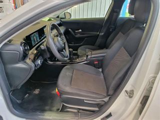 Mercedes-Benz A 160 2022 A-CLASS A 160 1.3-thumb-6