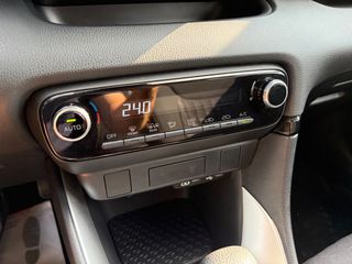 Toyota Yaris 2025 1.5H HEV LIVE ΕΓΓΥΗΣΗ 18.249ΧΛΜ-thumb-45