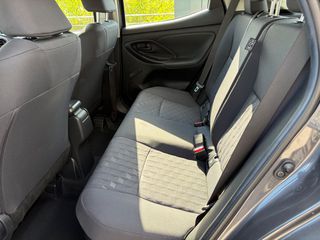Toyota Yaris 2025 1.5H HEV LIVE ΕΓΓΥΗΣΗ 18.249ΧΛΜ-thumb-30
