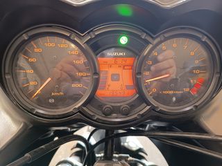 Suzuki V-Strom 650 2011