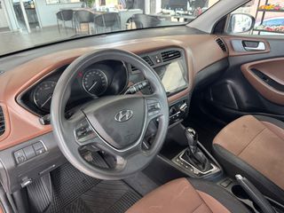 Hyundai i 20 2016 1.4 100ps AUTOMATIC NAVI-thumb-6