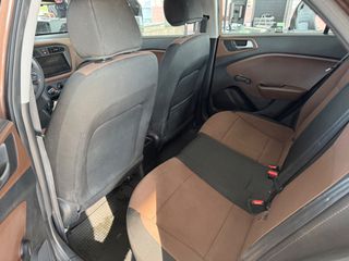 Hyundai i 20 2016 1.4 100ps AUTOMATIC NAVI-thumb-13