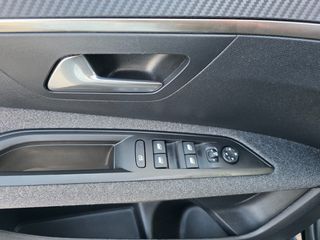 Peugeot 3008 2024 180HP HYBRID PLUG-IN ACTIVE PLUS-thumb-13