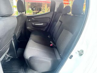 Mitsubishi L200 2018 2.4 DI-D Edition 100 Doppelkabine 4WD-thumb-15