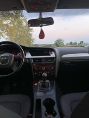 Audi A4 2011-thumb-10