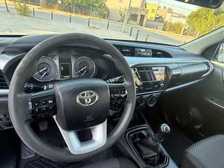 Toyota Hilux 2022 4Χ4 double cabin ΕΛΛΗΝΙΚΟ BOOK SERVICE-thumb-9