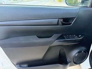 Toyota Hilux 2022 4Χ4 double cabin ΕΛΛΗΝΙΚΟ BOOK SERVICE-thumb-10