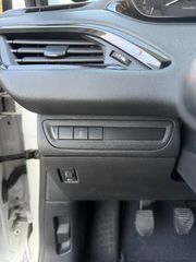 Peugeot 208 2017 ΕΛΛΗΝΙΚΗΣ ΑΝΤΙΠΡΟΣΩΠΕΙΑΣ-thumb-12