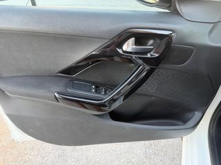 Peugeot 208 2017 ΕΛΛΗΝΙΚΗΣ ΑΝΤΙΠΡΟΣΩΠΕΙΑΣ-thumb-14