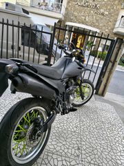 Suzuki DR 125 2011-thumb-2