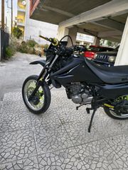 Suzuki DR 125 2011-thumb-5