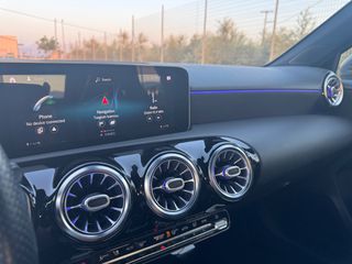 Mercedes-Benz A 180 2020 AMG LINE-thumb-35