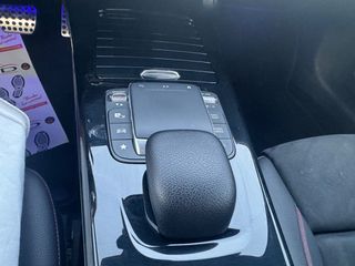 Mercedes-Benz A 180 2020 AMG LINE-thumb-37